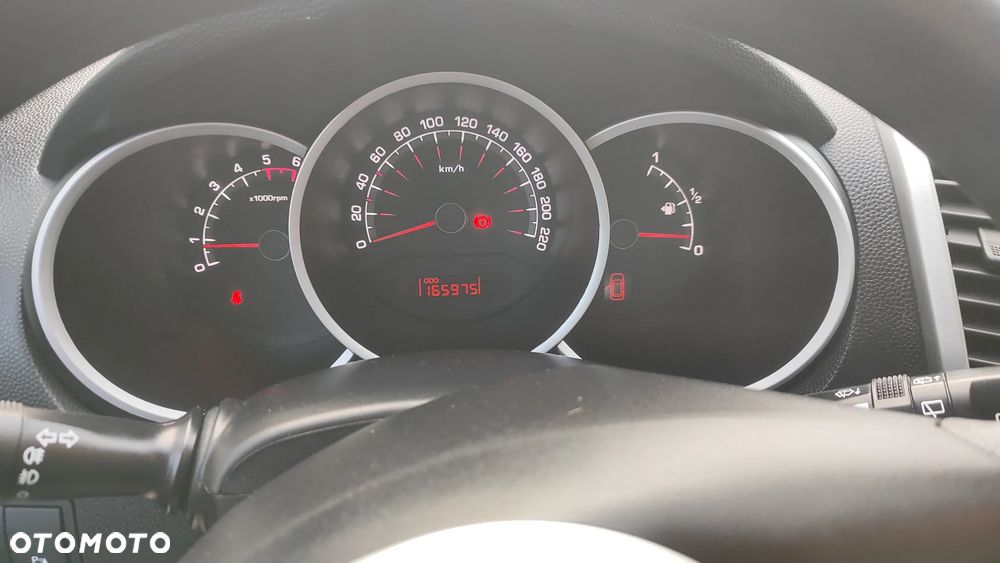 Kia Venga 1.6 CRDi L - 12