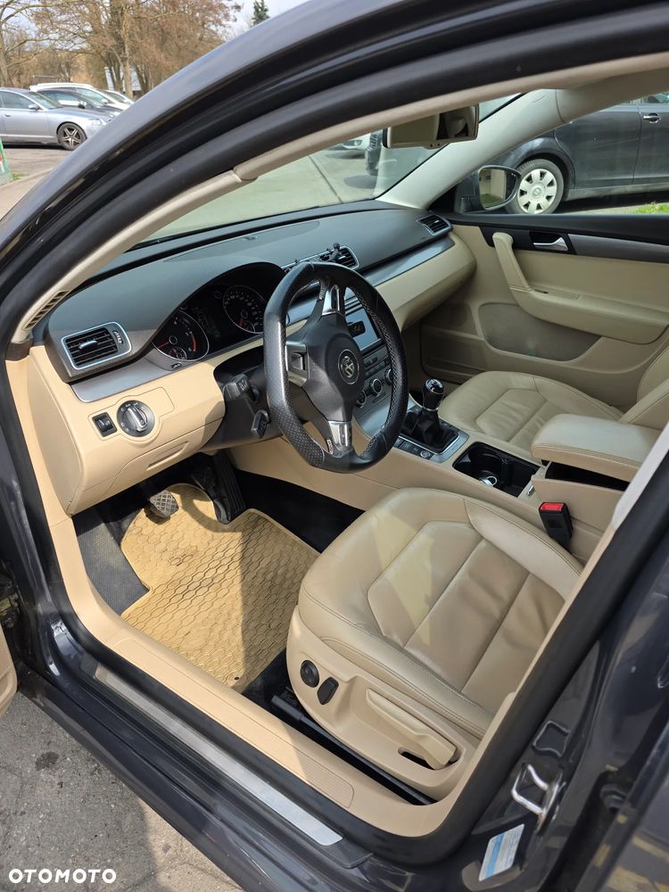 Volkswagen Passat 2.0 TDI 4Mot Comfortline - 5