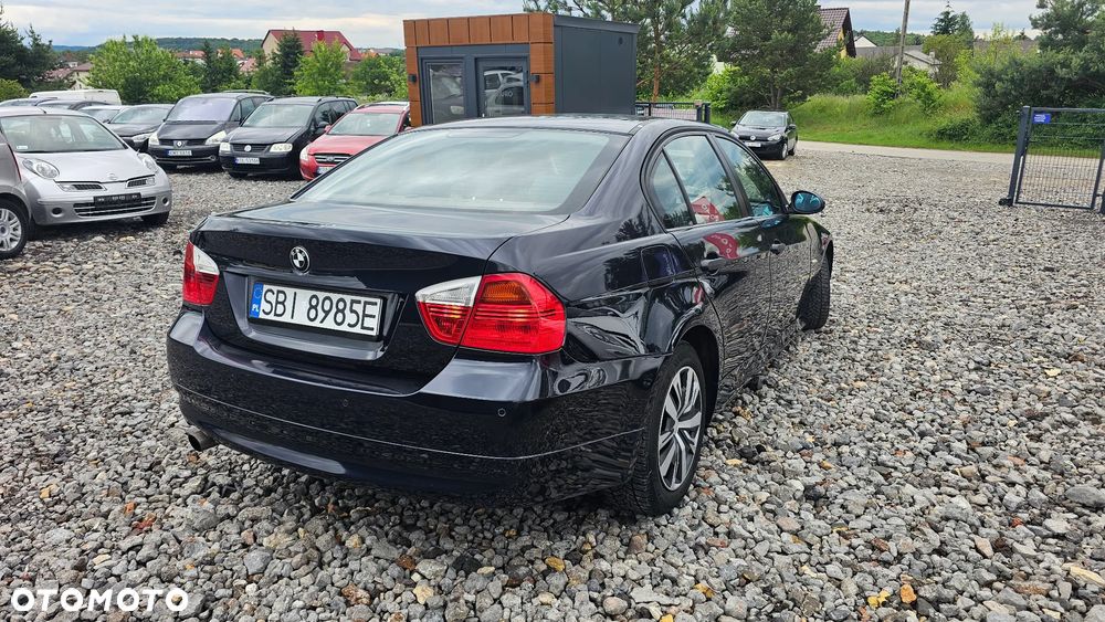 BMW Seria 3 320i - 7