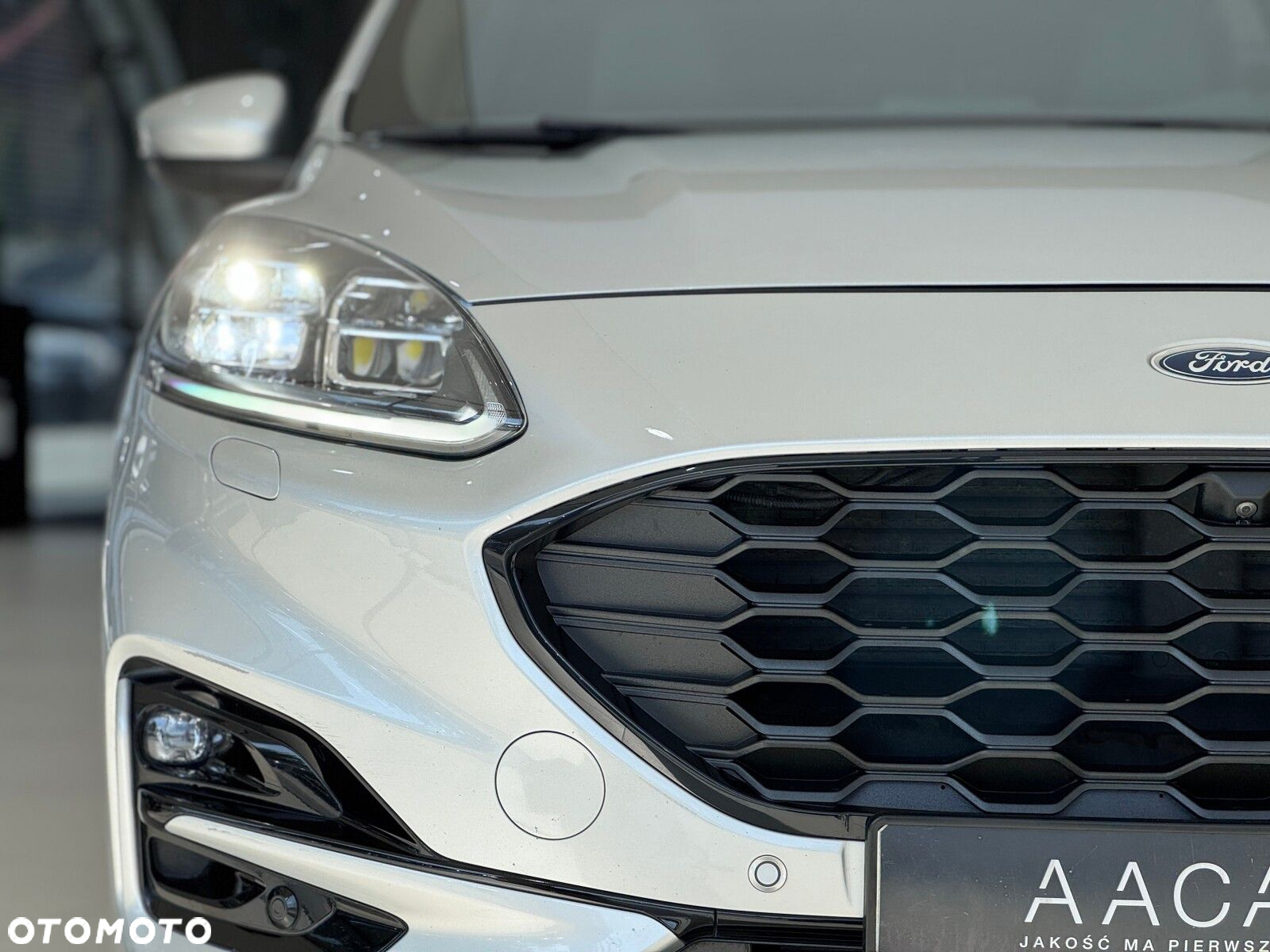 Ford Kuga 1.5 EcoBoost FWD ST-Line X - 40
