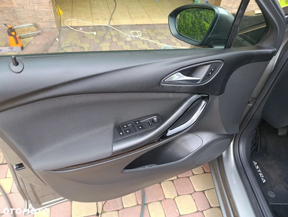 Opel Astra 1.4 Turbo Innovation - 34