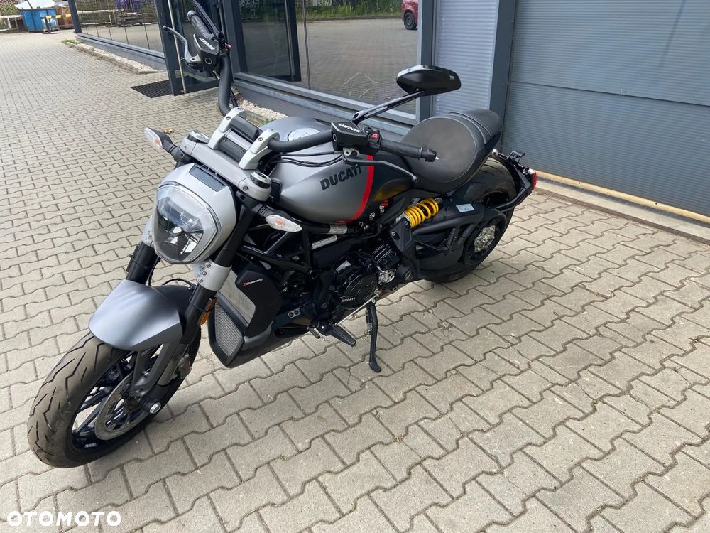 Ducati Diavel - 1