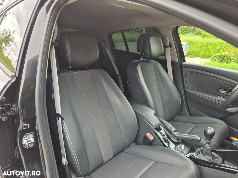 Renault Megane ENERGY dCi 110 Start & Stop Bose Edition - 14