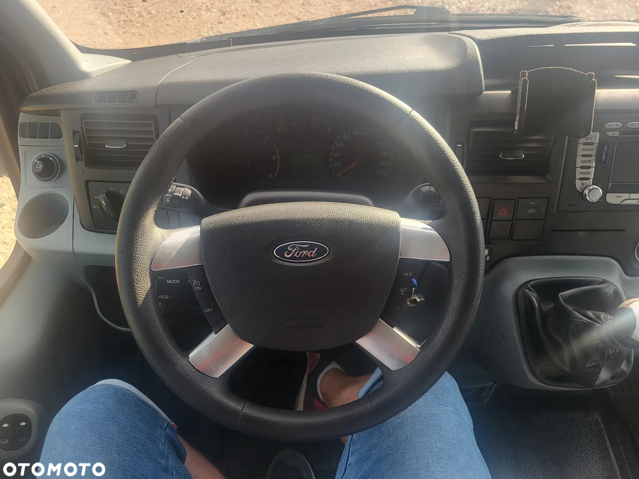 Ford Transit - 22