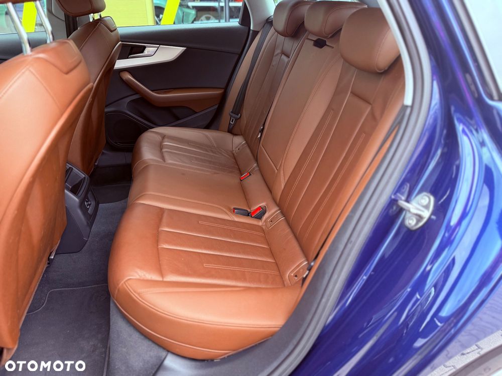 Audi A4 Avant 2.0 TDI S tronic - 14
