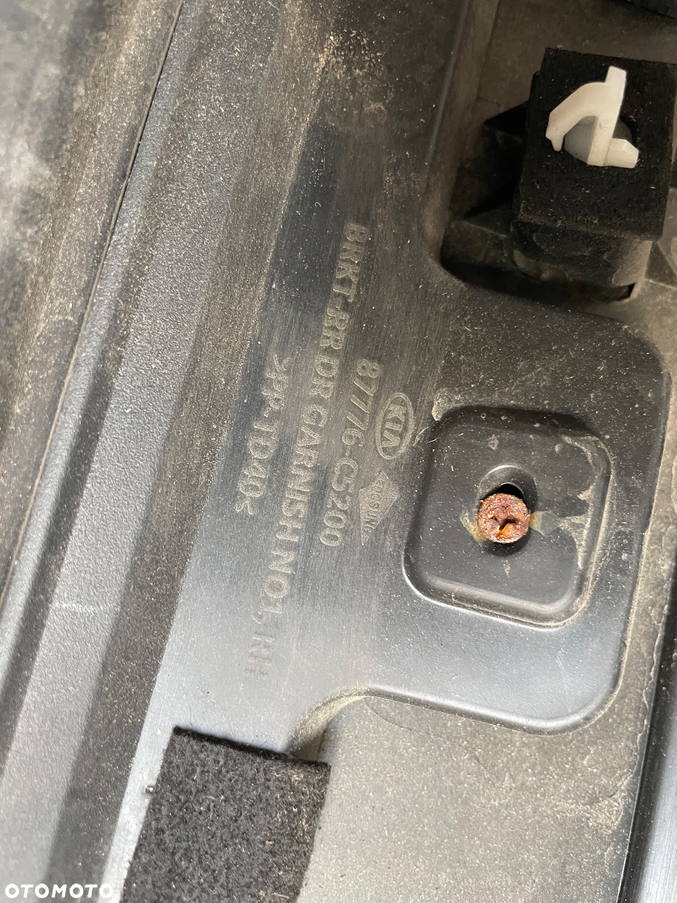 Listwa drzwi prawy tył Sorento 87776-c5200 - 2
