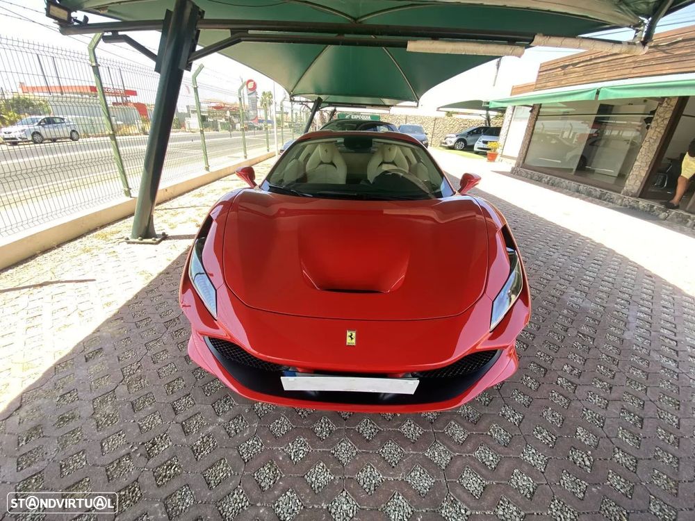 Ferrari F8 Tributo Spider - 37