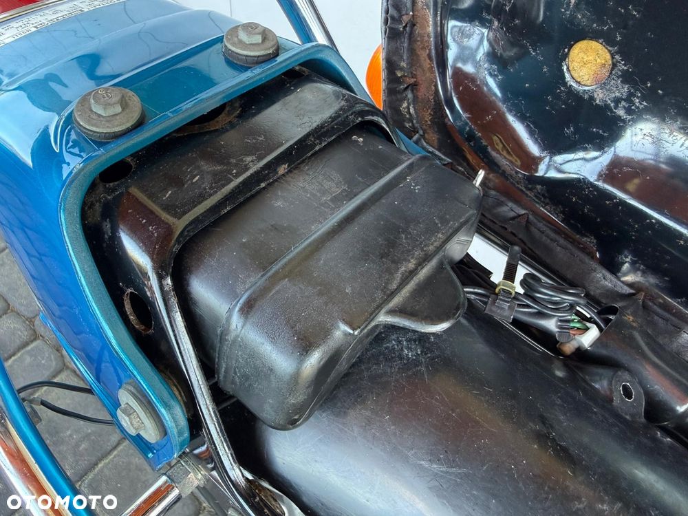 Honda CB - 23