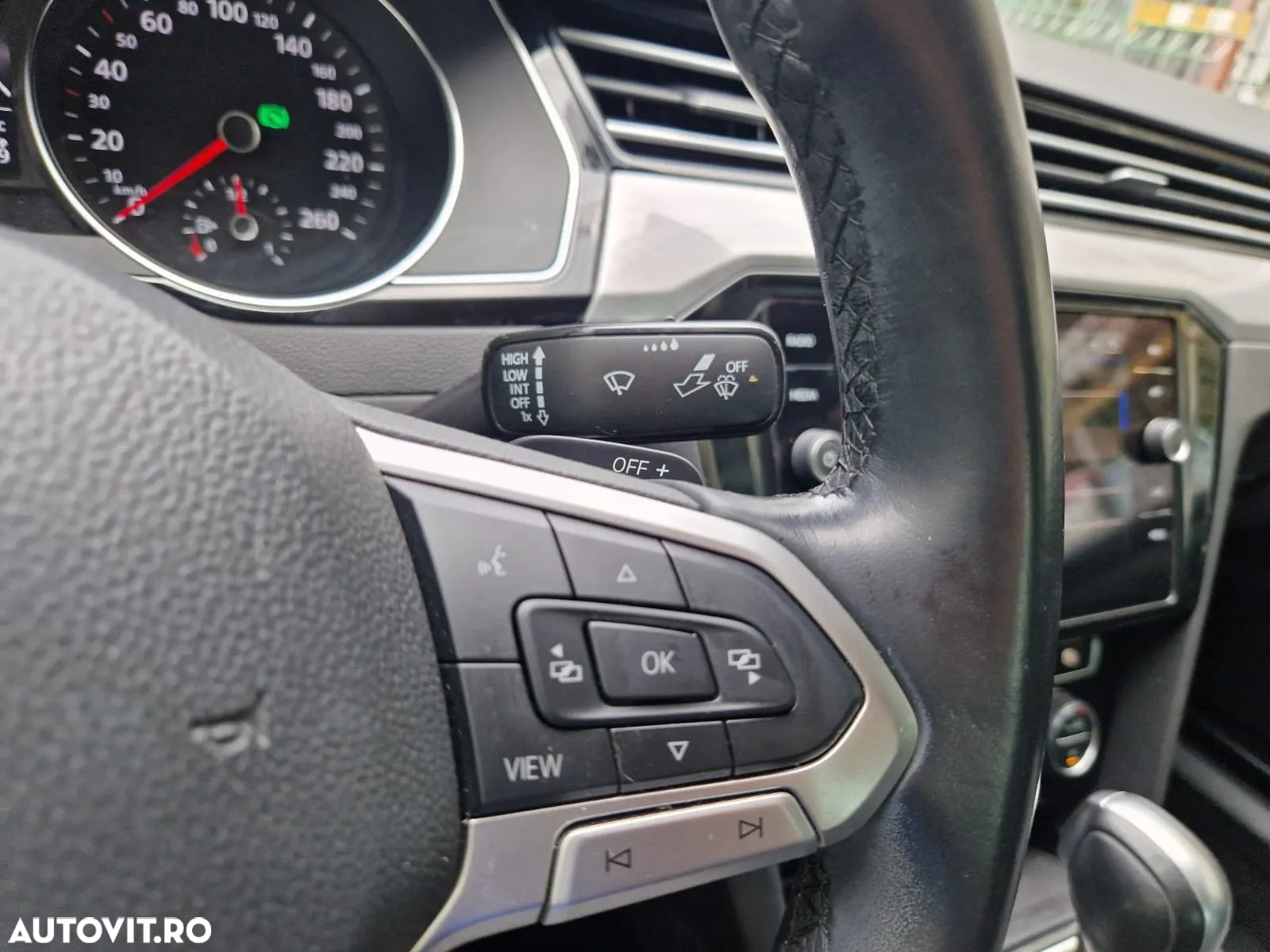 Volkswagen Passat 1.5 TSI ACT DSG Comfortline - 12