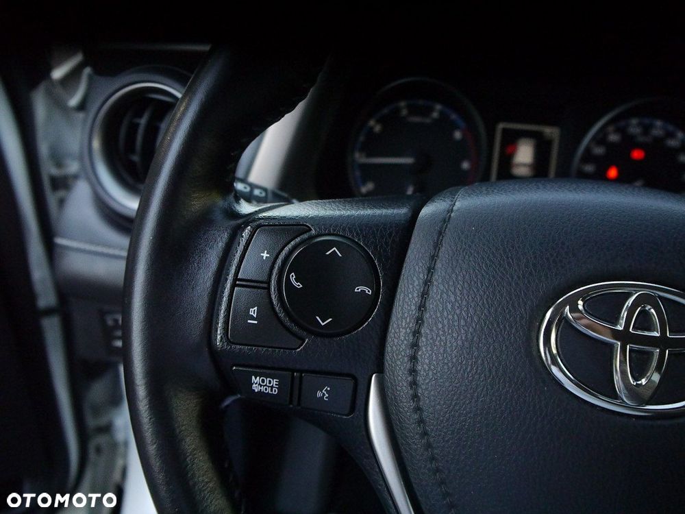 Toyota RAV4 2.0 D-4D Premium 4x2 - 40