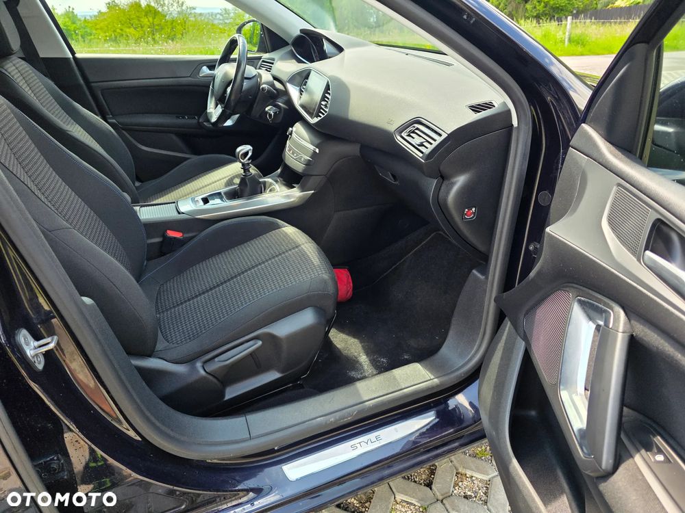 Peugeot 308 - 11