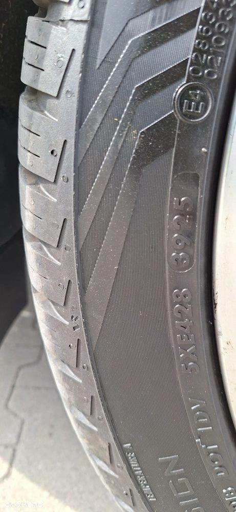 Opel Astra 1.6 Turbo Innovation - 25