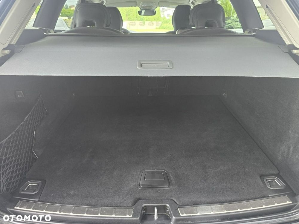 Volvo XC 60 - 25