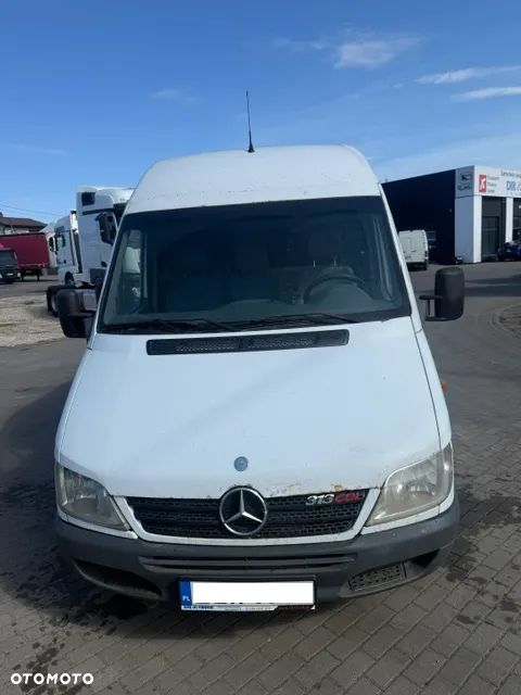 Mercedes-Benz Sprinter - 6