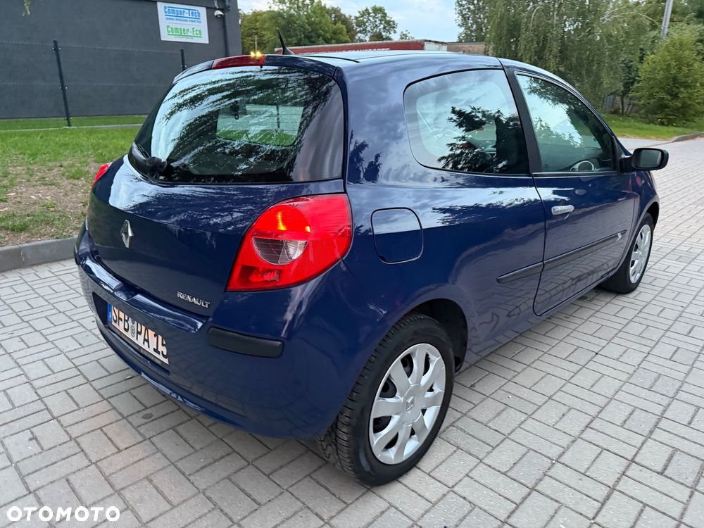Renault Clio - 3