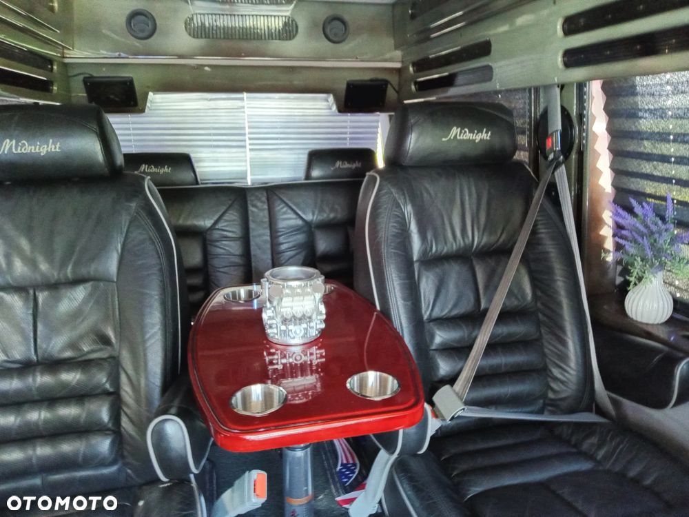 Chevrolet Astro - 5