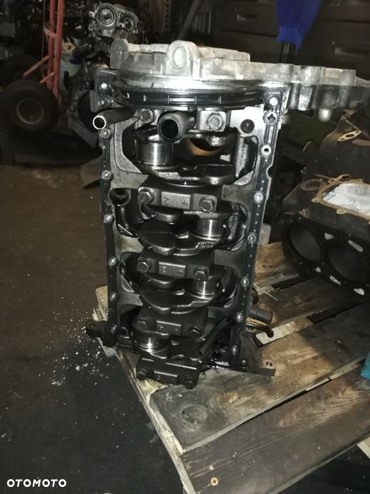 Blok silnika wał pompa 1.8 tdci Ford QYWA - 2