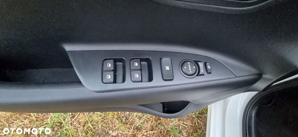 Kia Rio - 18