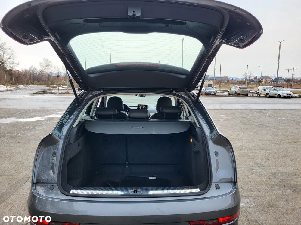 Audi Q3 2.0 TDI sport - 38