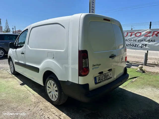Citroën BERLINGO LONGA ISOTÉRMICA 3 LUG. - 8