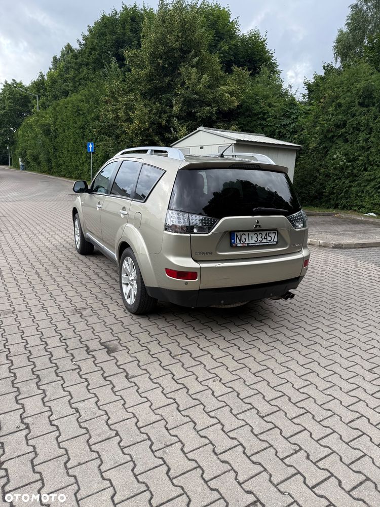 Mitsubishi Outlander 2.0 DID Intense - 3