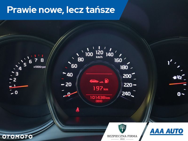 Kia Ceed - 12