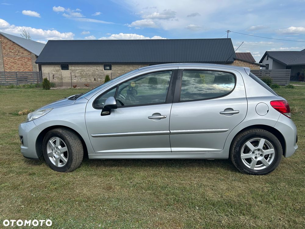 Peugeot 207 1.6 - 6