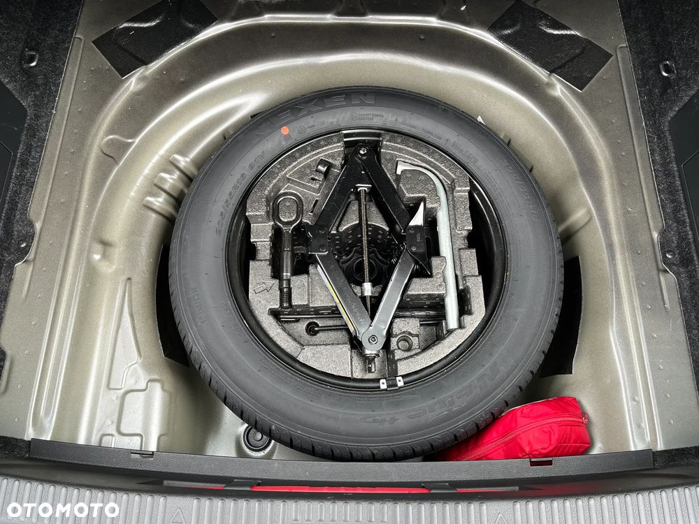 Skoda Superb 2.0 TDI SCR Ambition DSG - 18