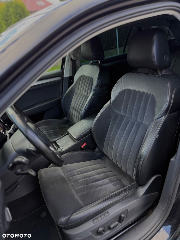 Skoda Superb 2.0 TDI DSG SportLine - 27