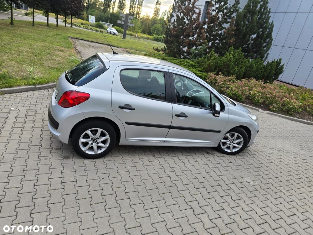 Peugeot 207 1.6 HDi 16V Trendy - 13