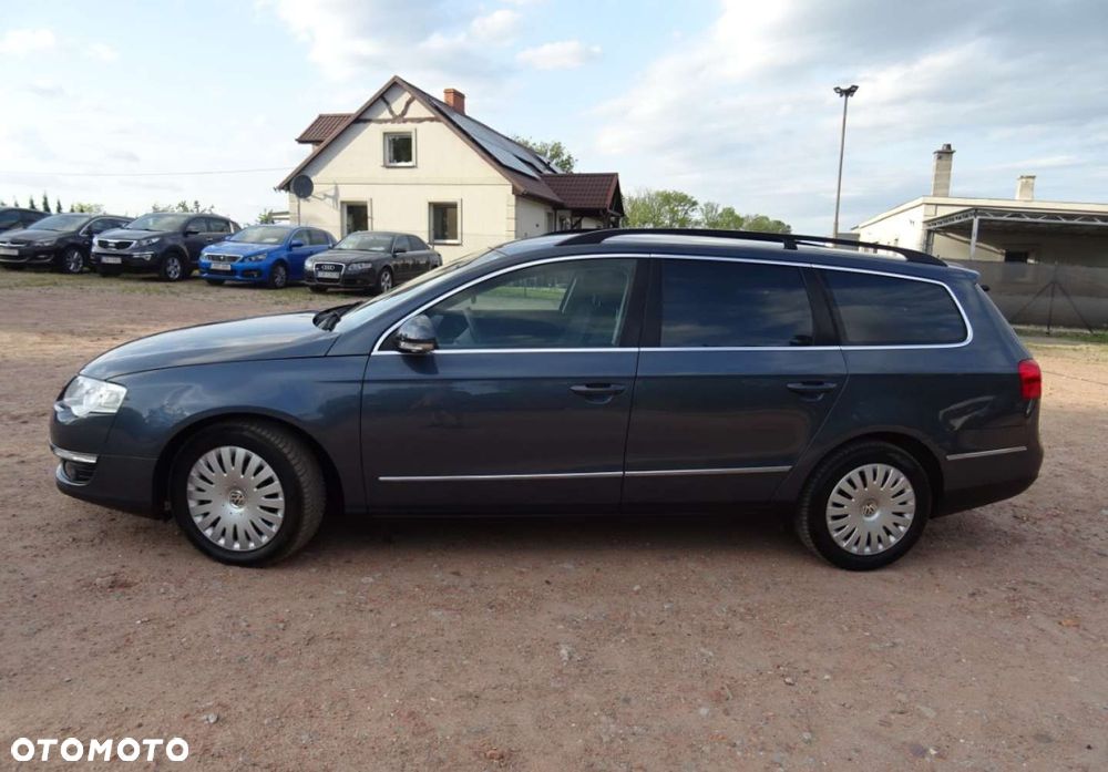 Volkswagen Passat - 13