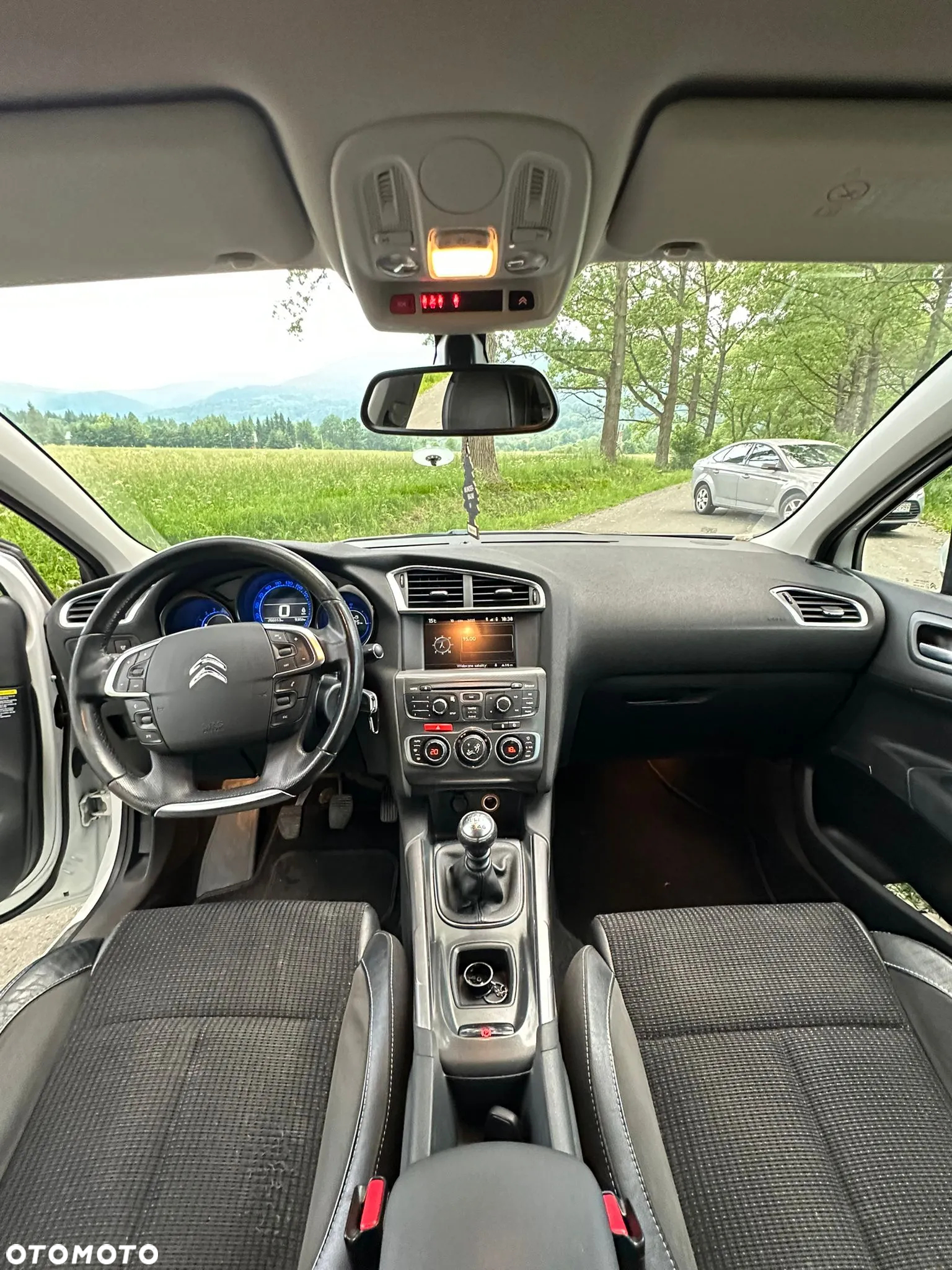 Citroën C4 1.6 HDi Exclusive - 3