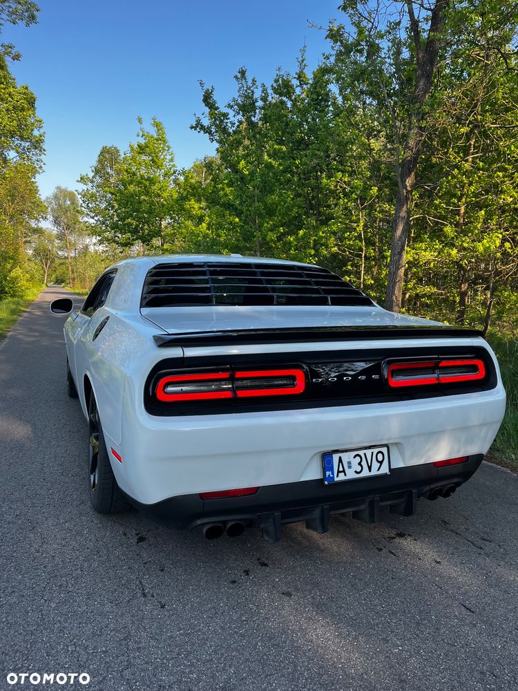 Dodge Challenger Automatik R/T Plus - 2