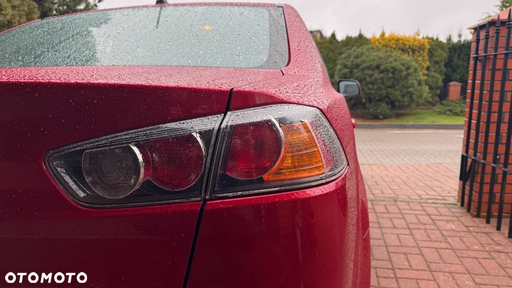 Mitsubishi Lancer - 8