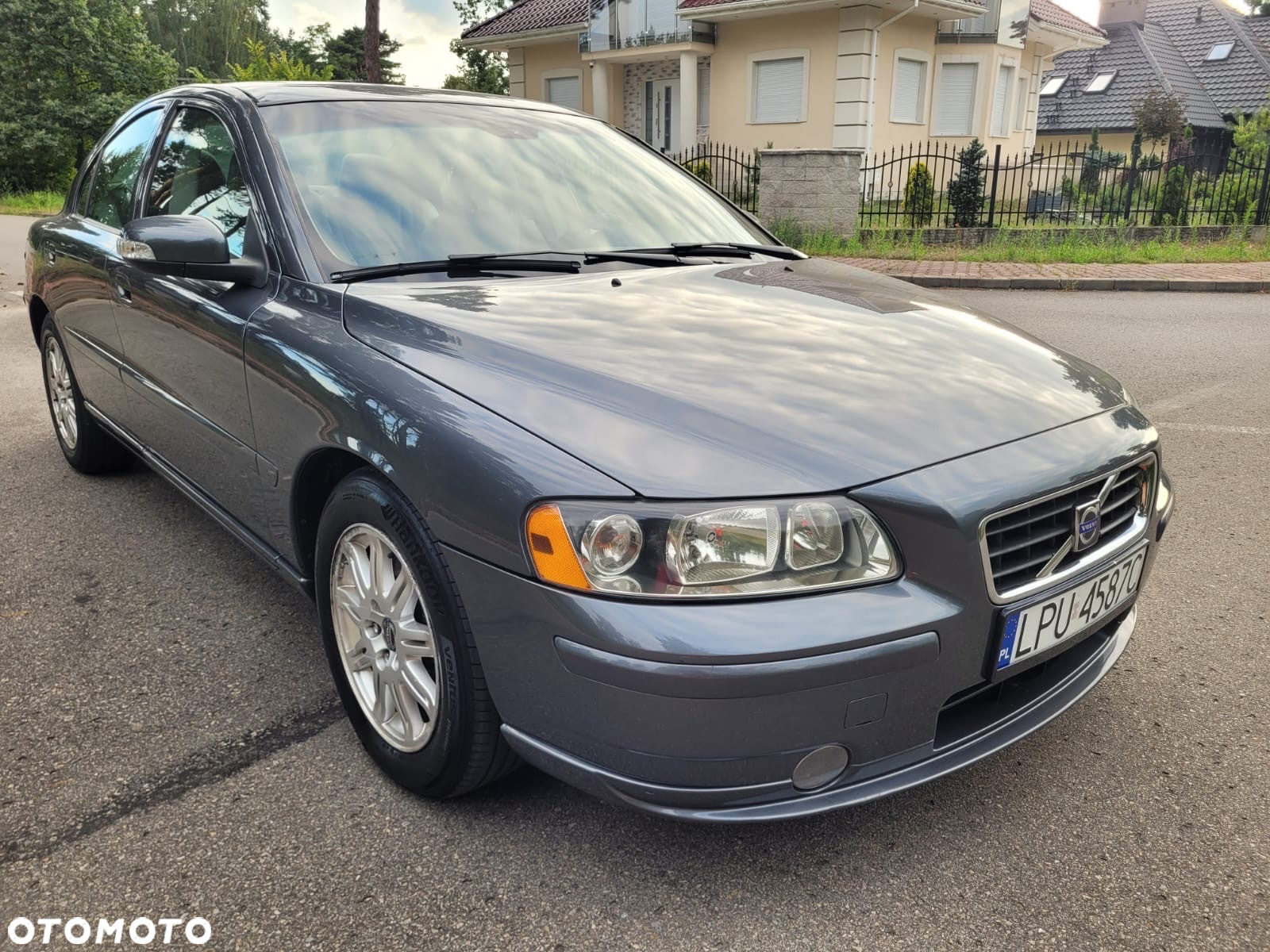Volvo S60 2.4D Momentum - 3