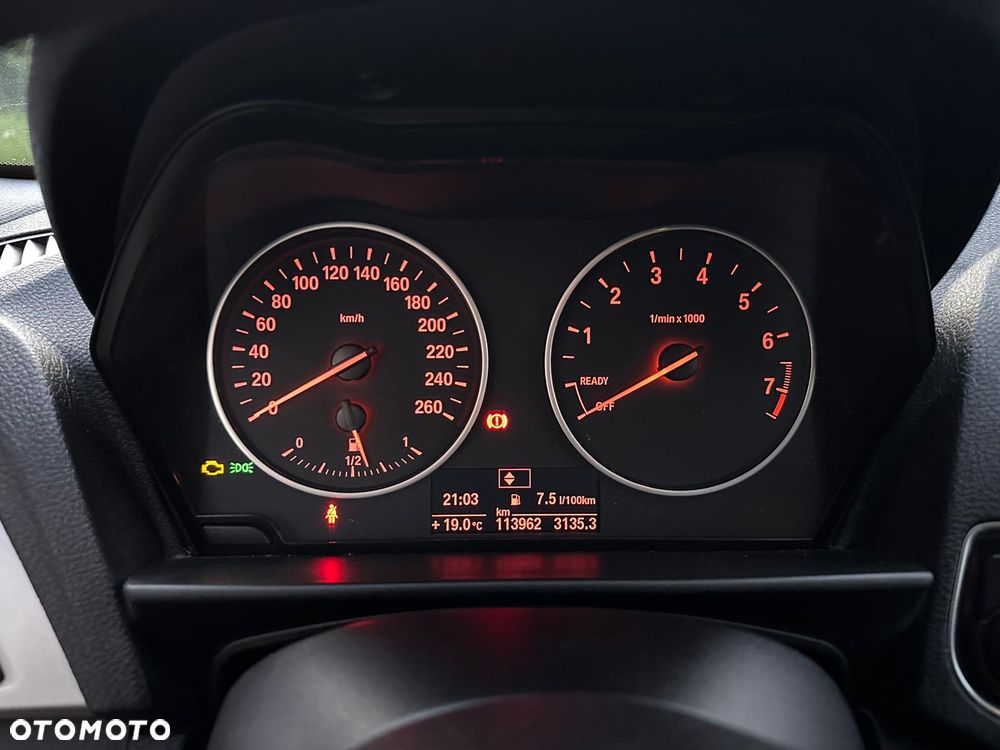 BMW Seria 1 114i - 11