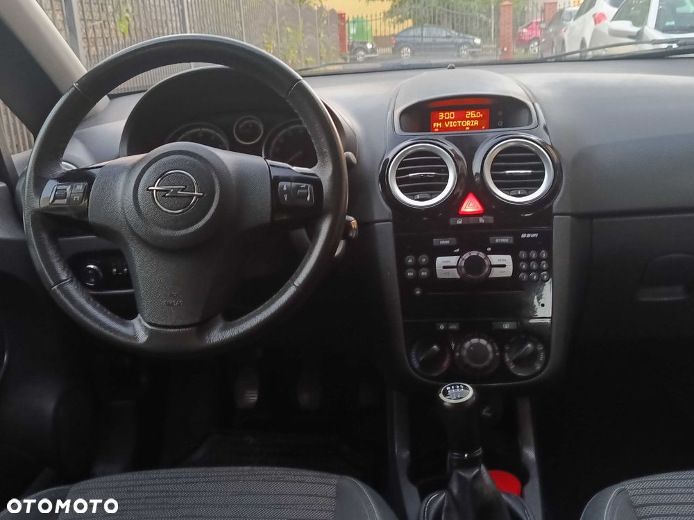 Opel Corsa - 8