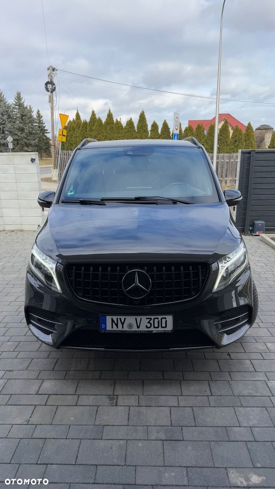 Mercedes-Benz Klasa V - 10