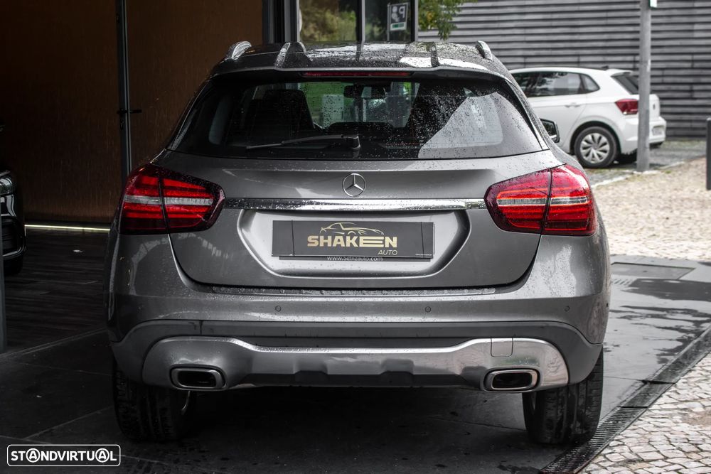 Mercedes-Benz GLA 180 d Urban - 9