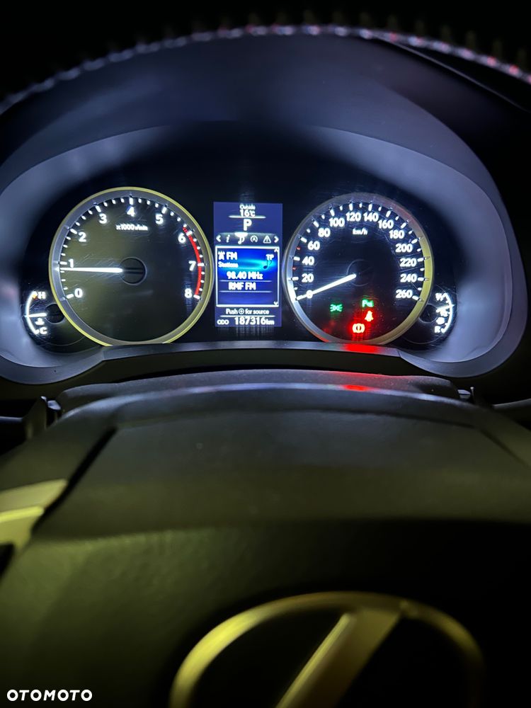 Lexus IS 200t Elegance - 14