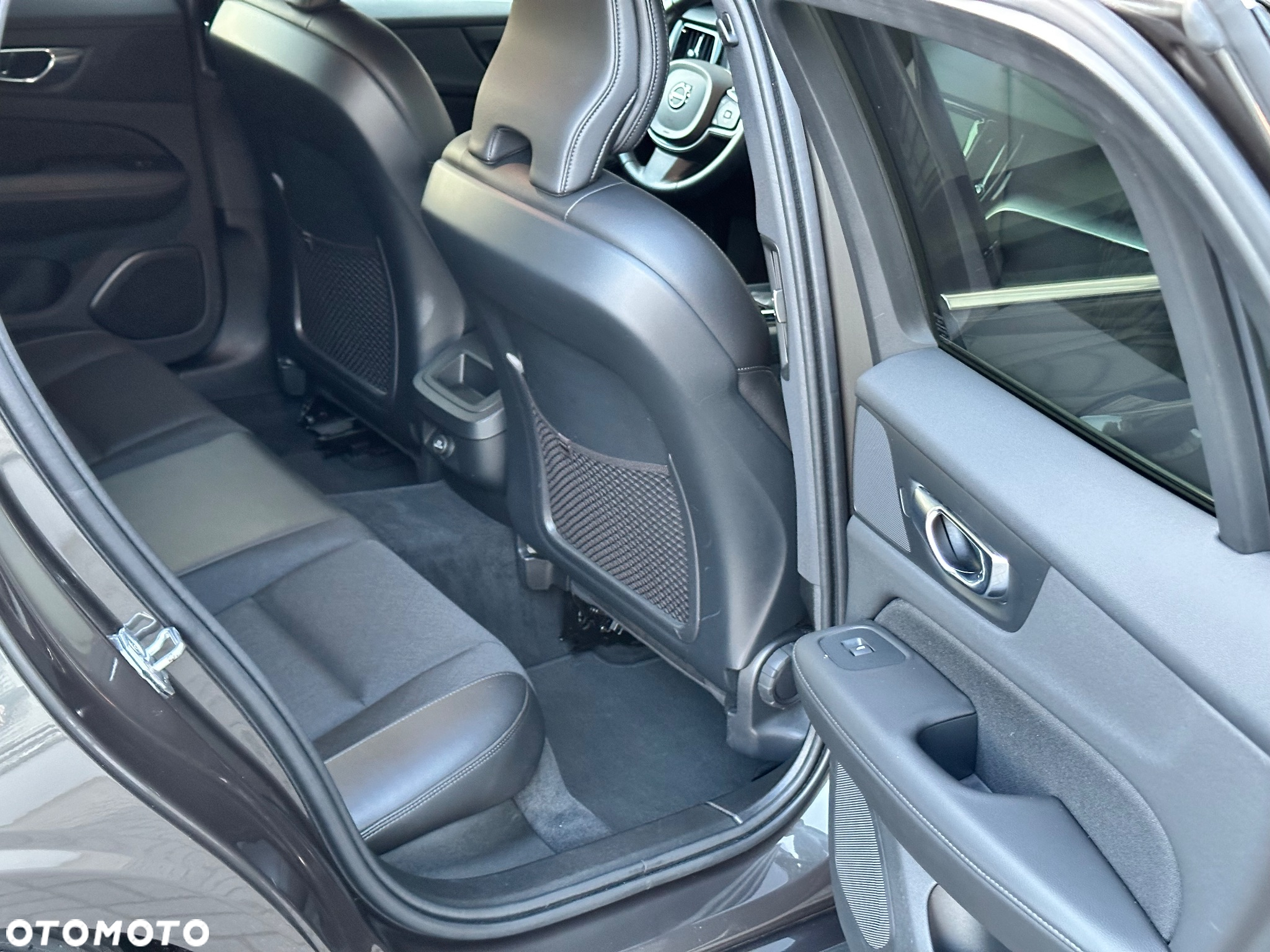 Volvo V60 D4 Geartronic Momentum Pro - 15