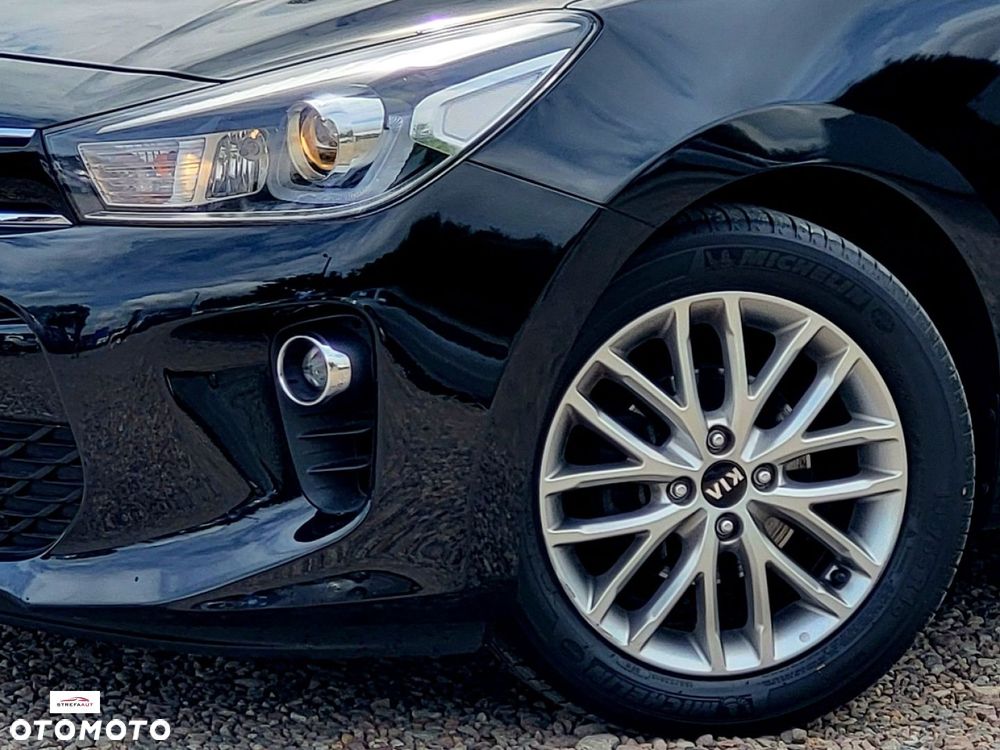 Kia Rio - 32