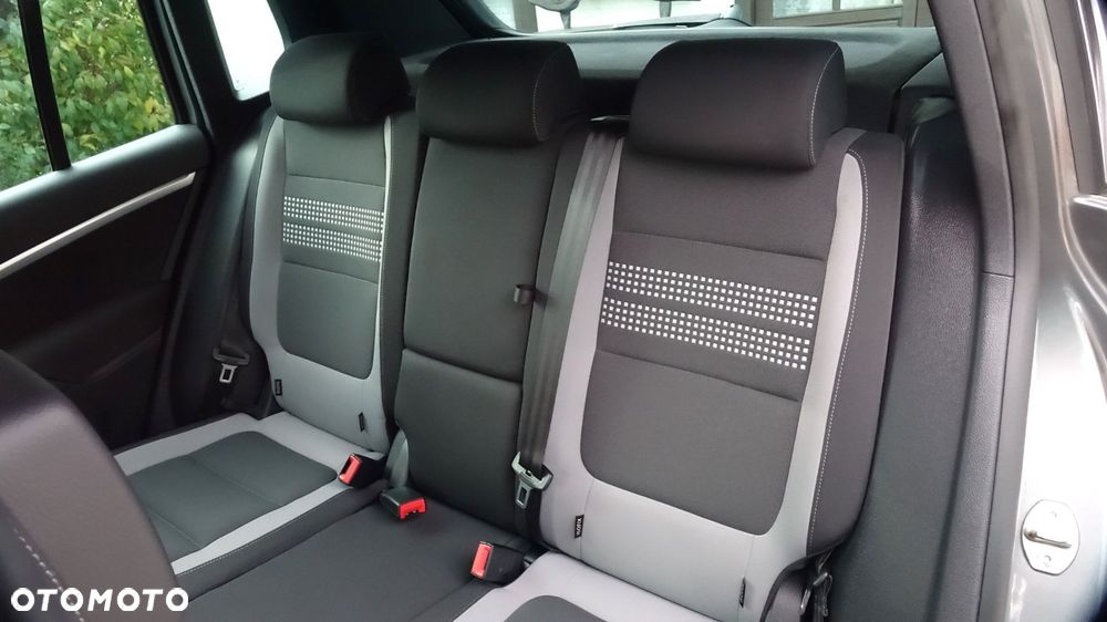 Volkswagen Tiguan - 25