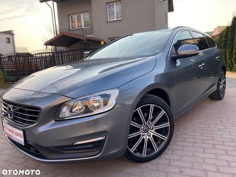 Volvo V60 D3 Summum - 34