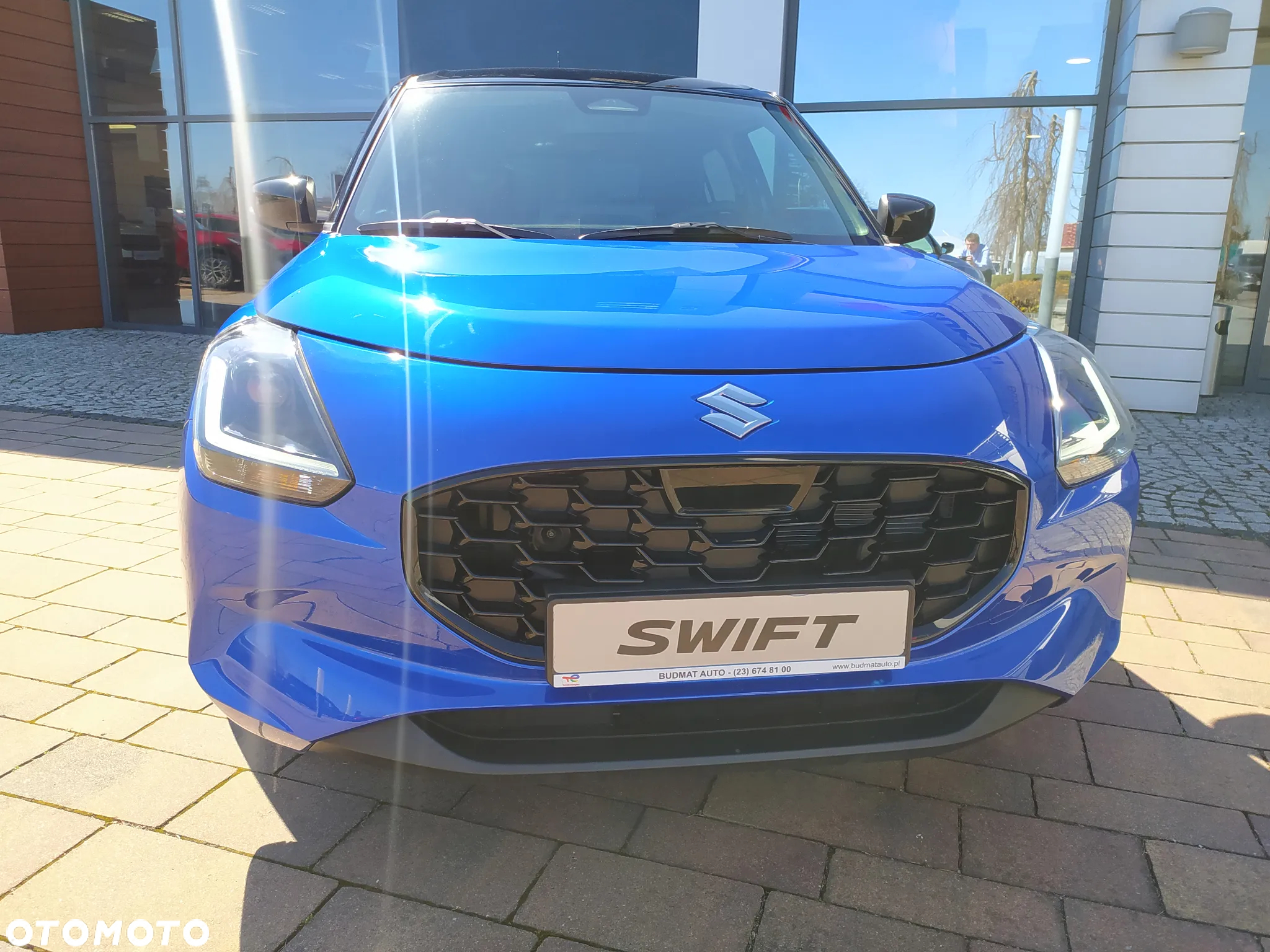 Suzuki Swift 1.2 Dualjet SHVS Premium Plus CVT - 3