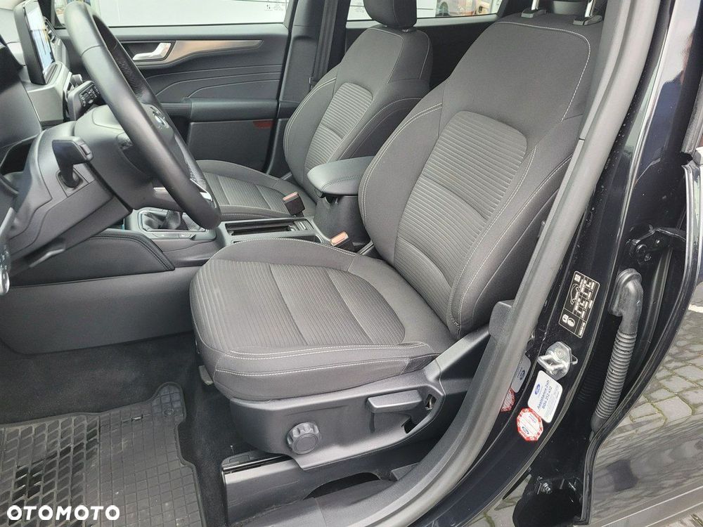Ford Kuga - 11