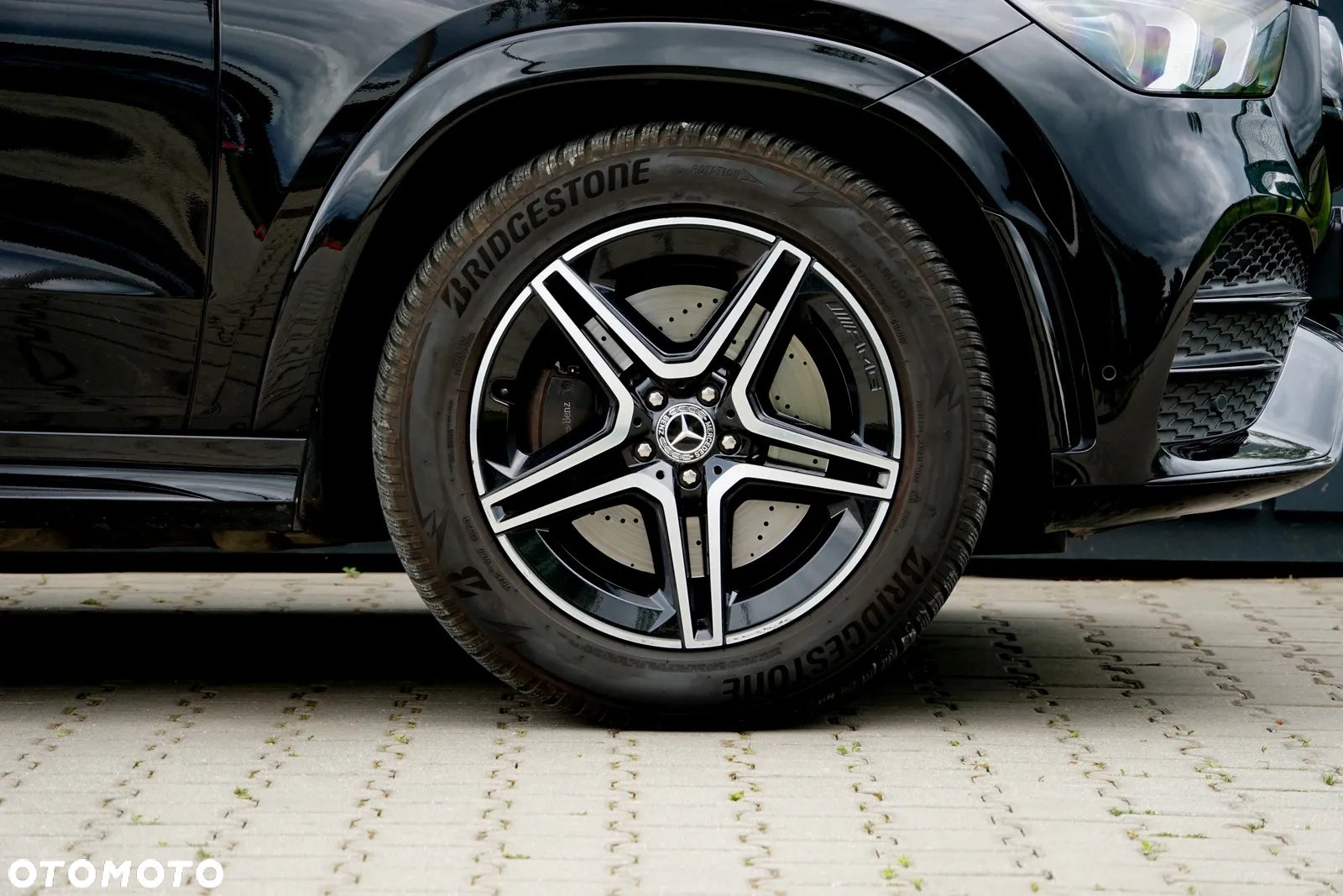 Mercedes-Benz GLE 300 d 4Matic 9G-TRONIC AMG Line - 17