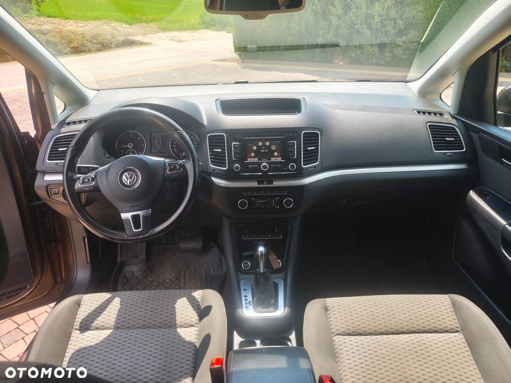 Volkswagen Sharan 2.0 TDI Comfortline DSG - 12
