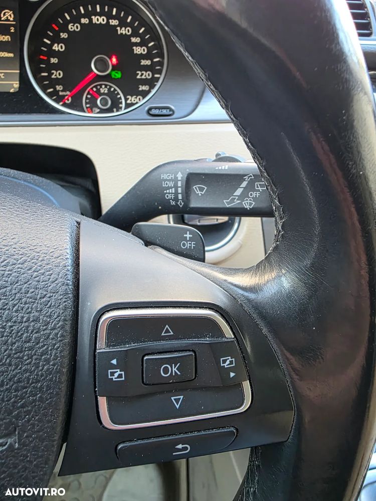 Volkswagen Passat Variant 2.0 TDI BlueMotion Technology DSG Comfortline - 14