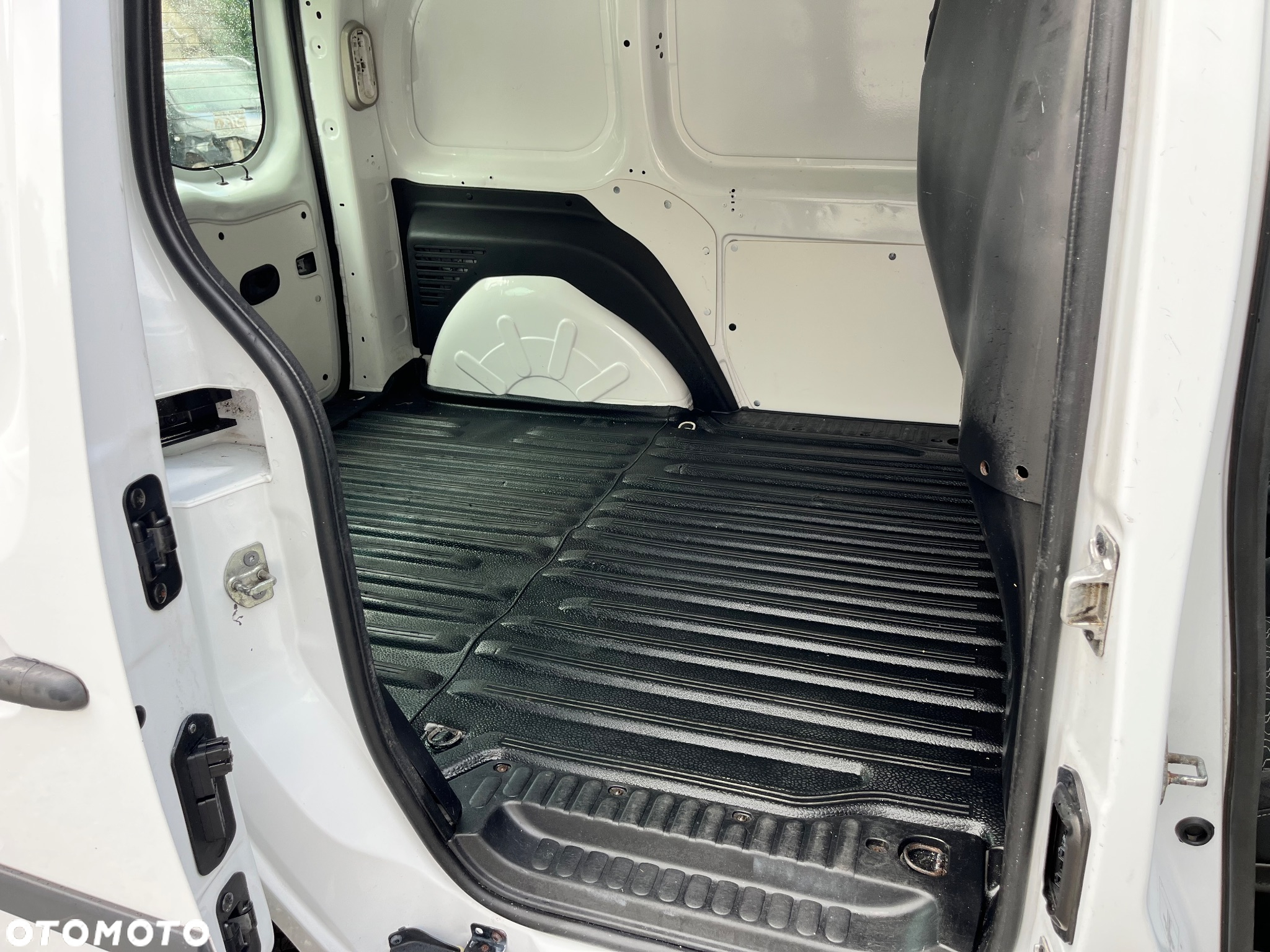 Renault KANGOO - 14